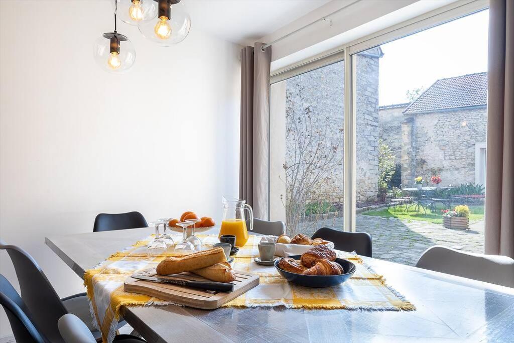 Gite Astara Ury Exterior foto