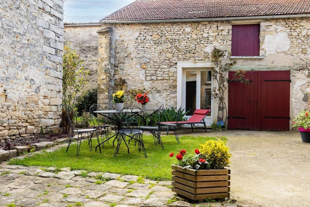 Gite Astara Ury Exterior foto