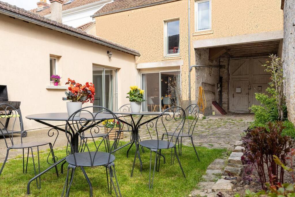 Gite Astara Ury Exterior foto
